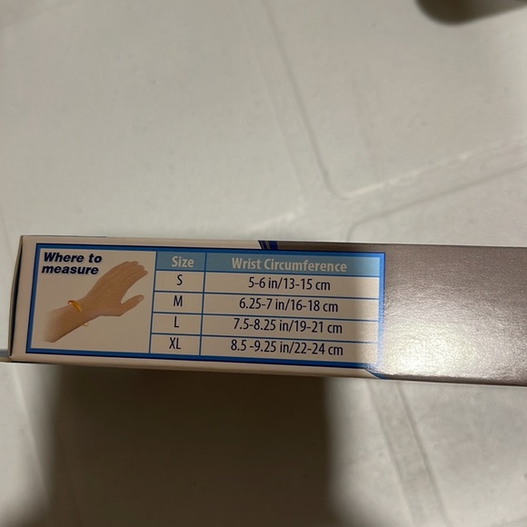 Orthosleeve WS6 compression wrist sleeve in natural - Picture 4 of 5